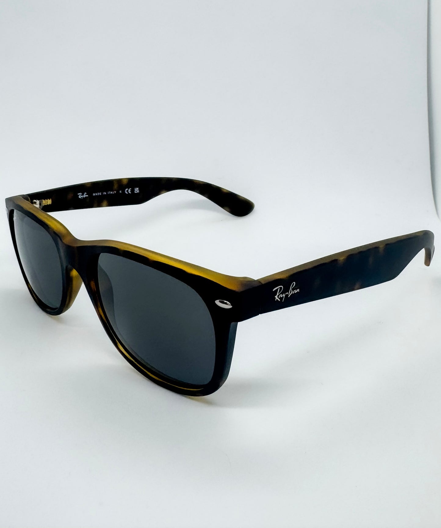 RAYBAN
