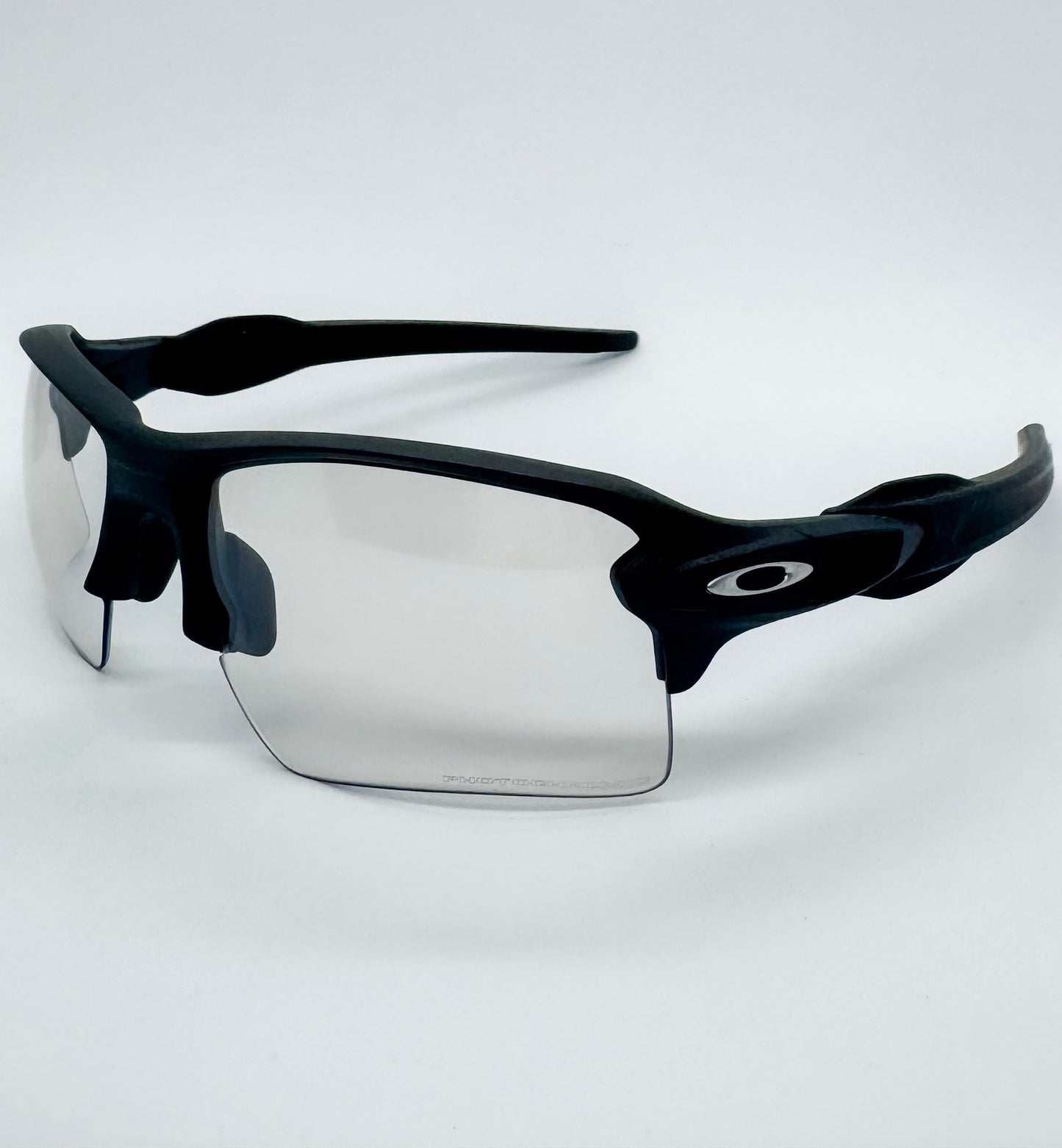OAKLEY