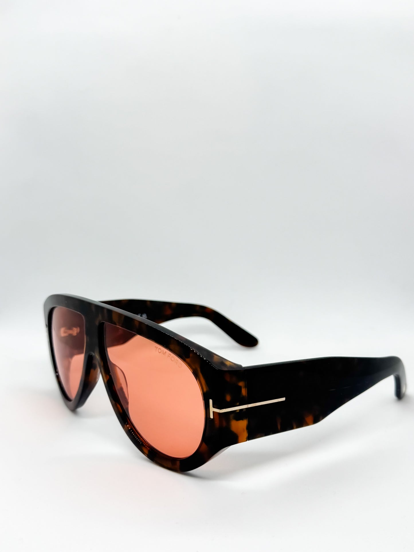 TOM FORD