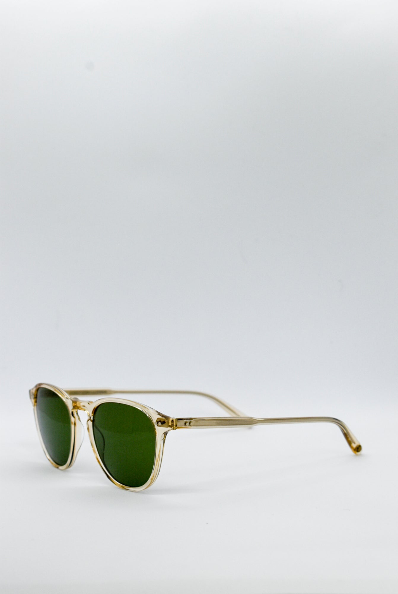 GARRETT LEIGHT