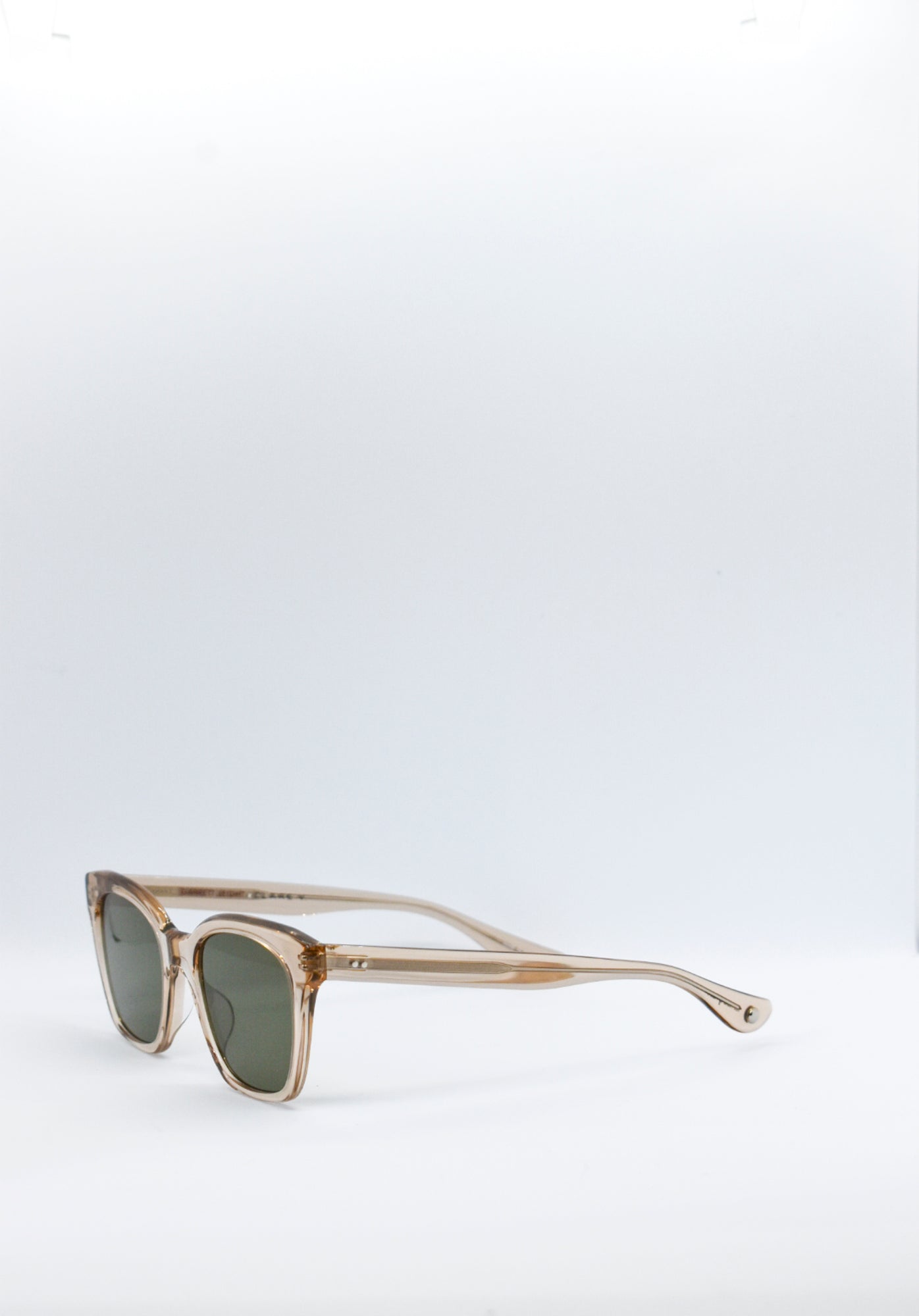 GARRETT LEIGHT