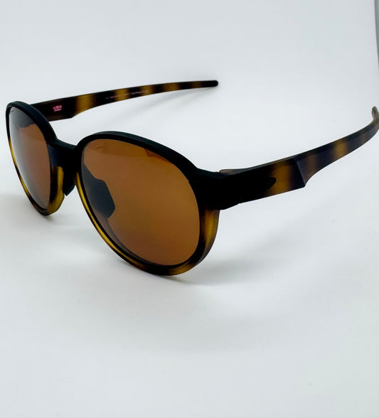 OAKLEY
